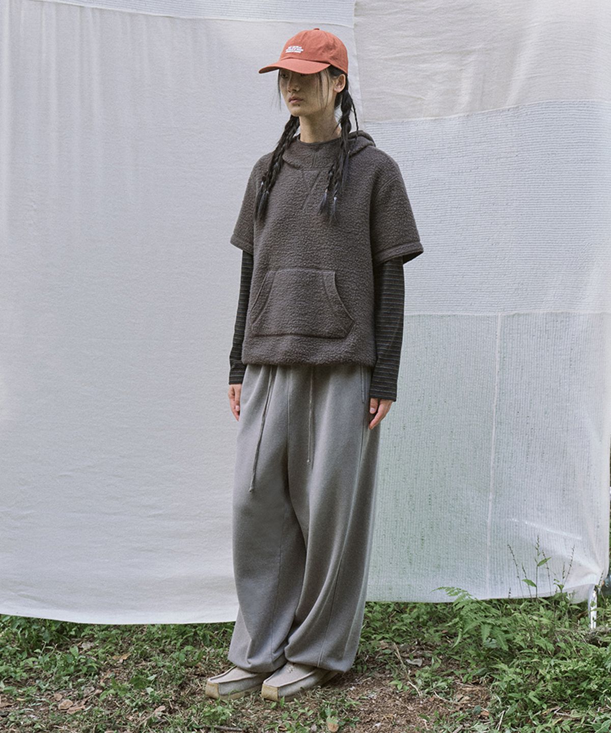 모노크롬(MONOCHROME) ninja hooded t-shirt (charcoal)