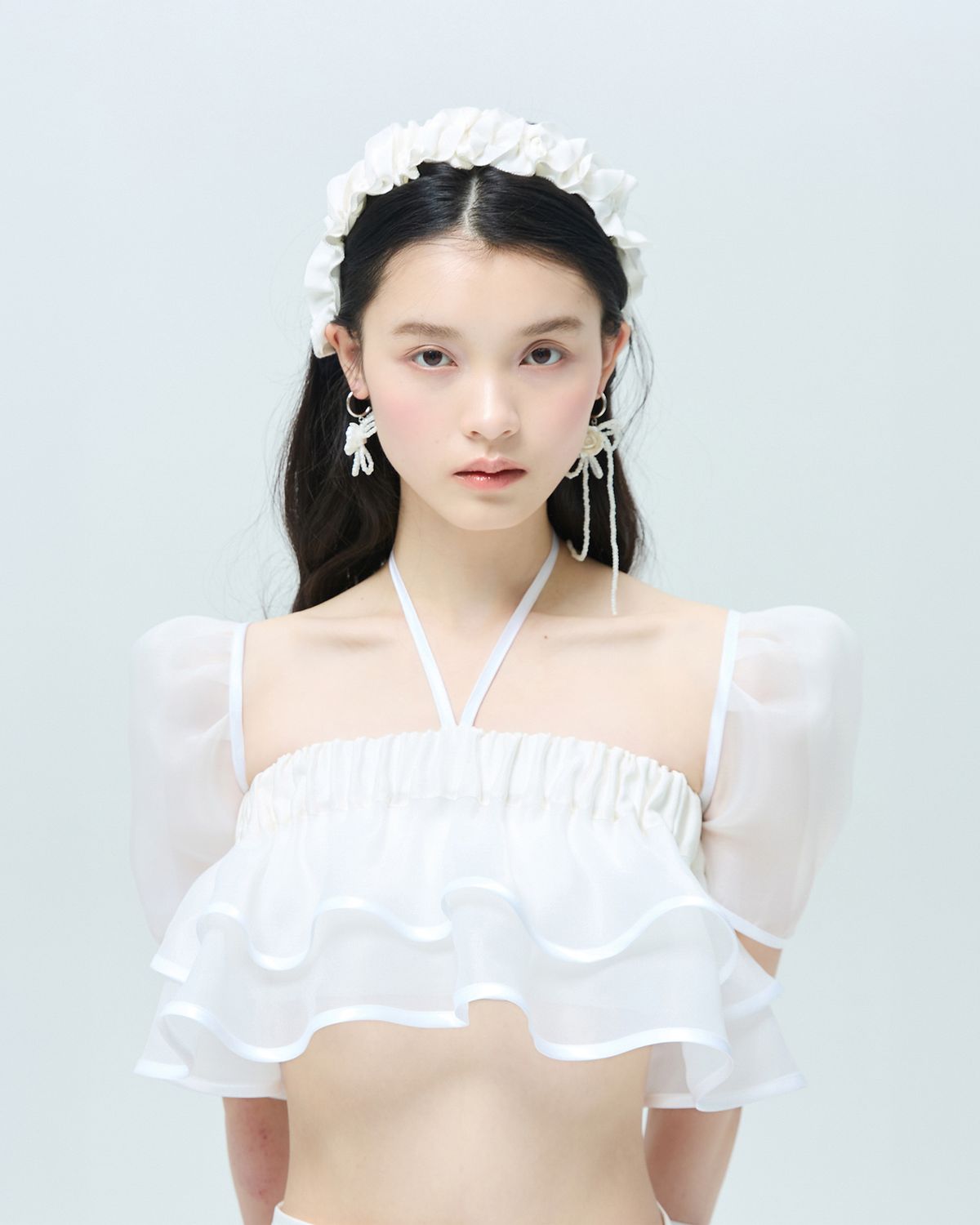 러뷰이(LOVUEE) 오간자 리플 탑 화이트