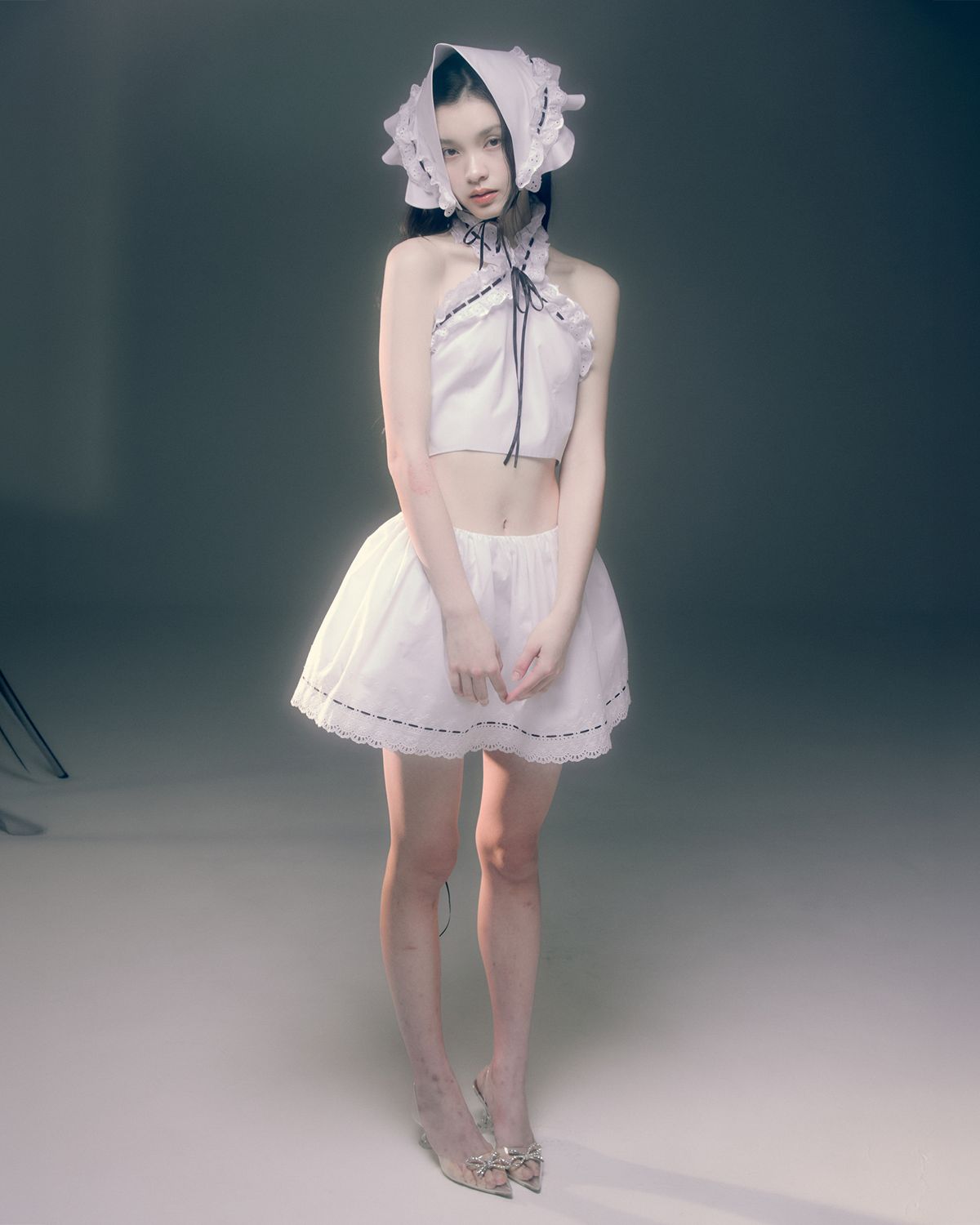 러뷰이(LOVUEE) 앙글레즈 반다나 화이트