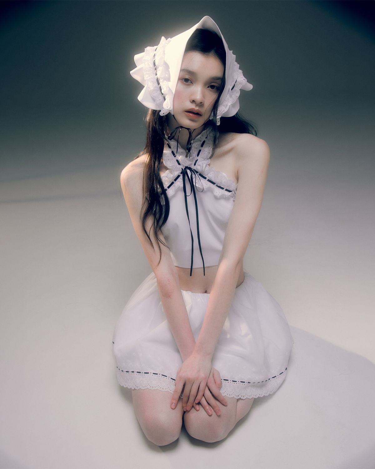 러뷰이(LOVUEE) 앙글레즈 반다나 화이트