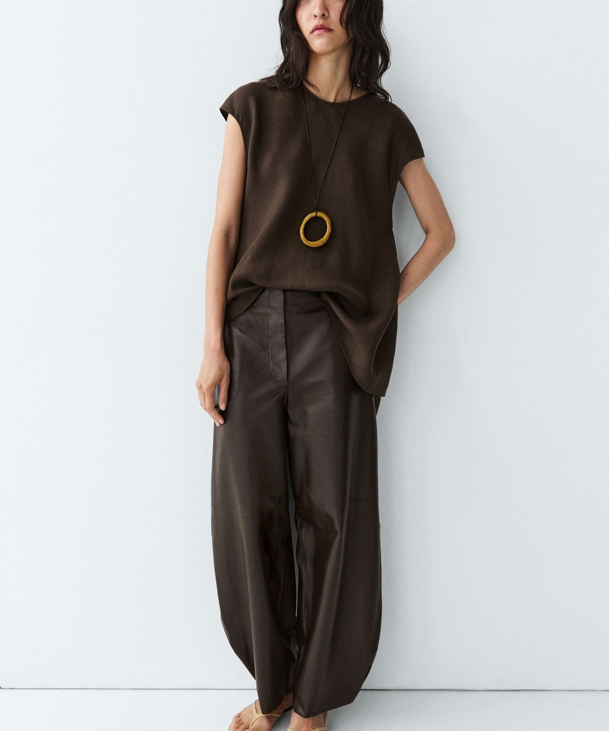 마시모두띠(MASSIMO DUTTI) 100% 린넨 비대칭 탑