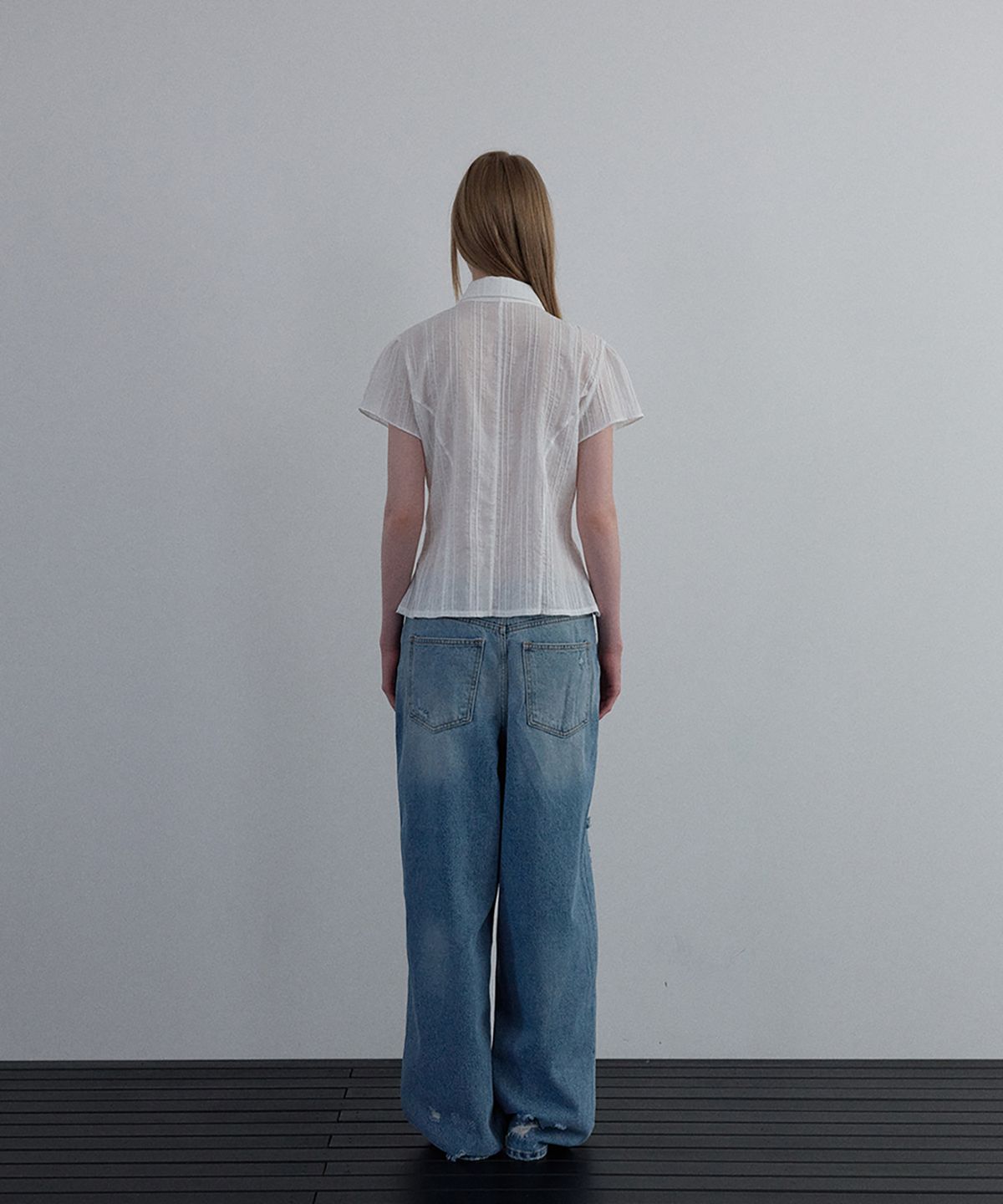 우네씬(UUNE SCENE) Sheer Cap Sleeve Shirt_Ivory