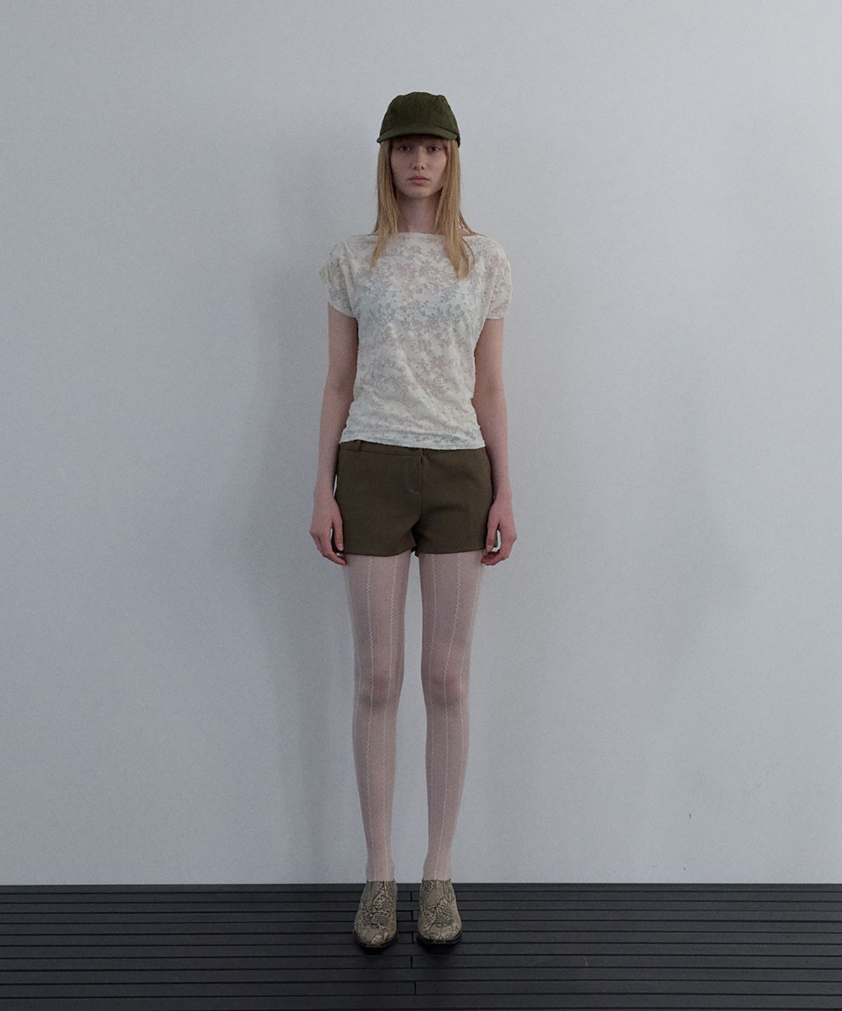 우네씬(UUNE SCENE) Jacquard Cowl-Neck Top_Ivory