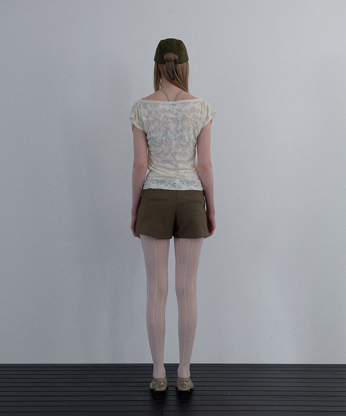 우네씬(UUNE SCENE) Jacquard Cowl-Neck Top_Ivory
