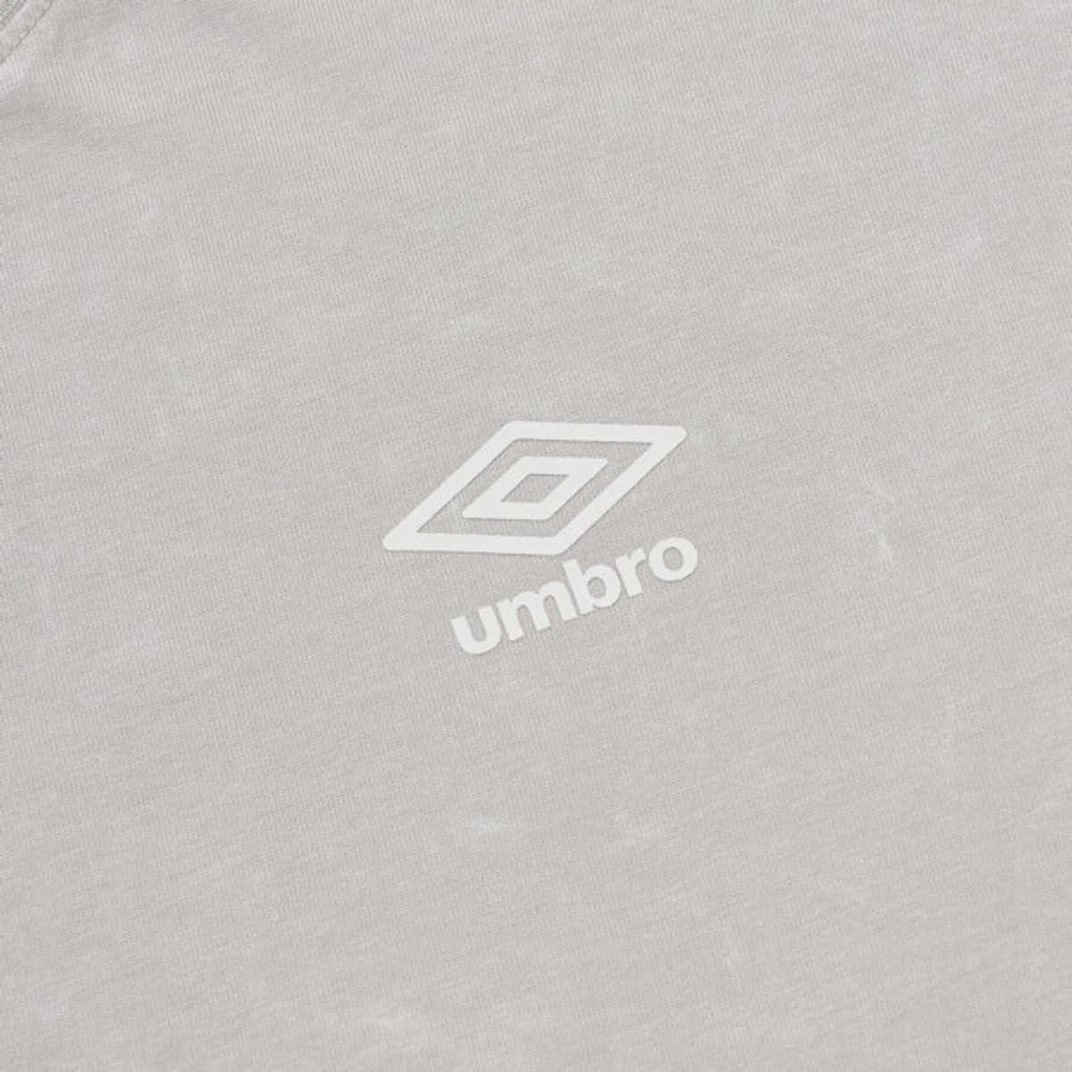 엄브로(UMBRO) 코맷 워시드 반팔 티셔츠 라이트 그레이 UR323CRS72