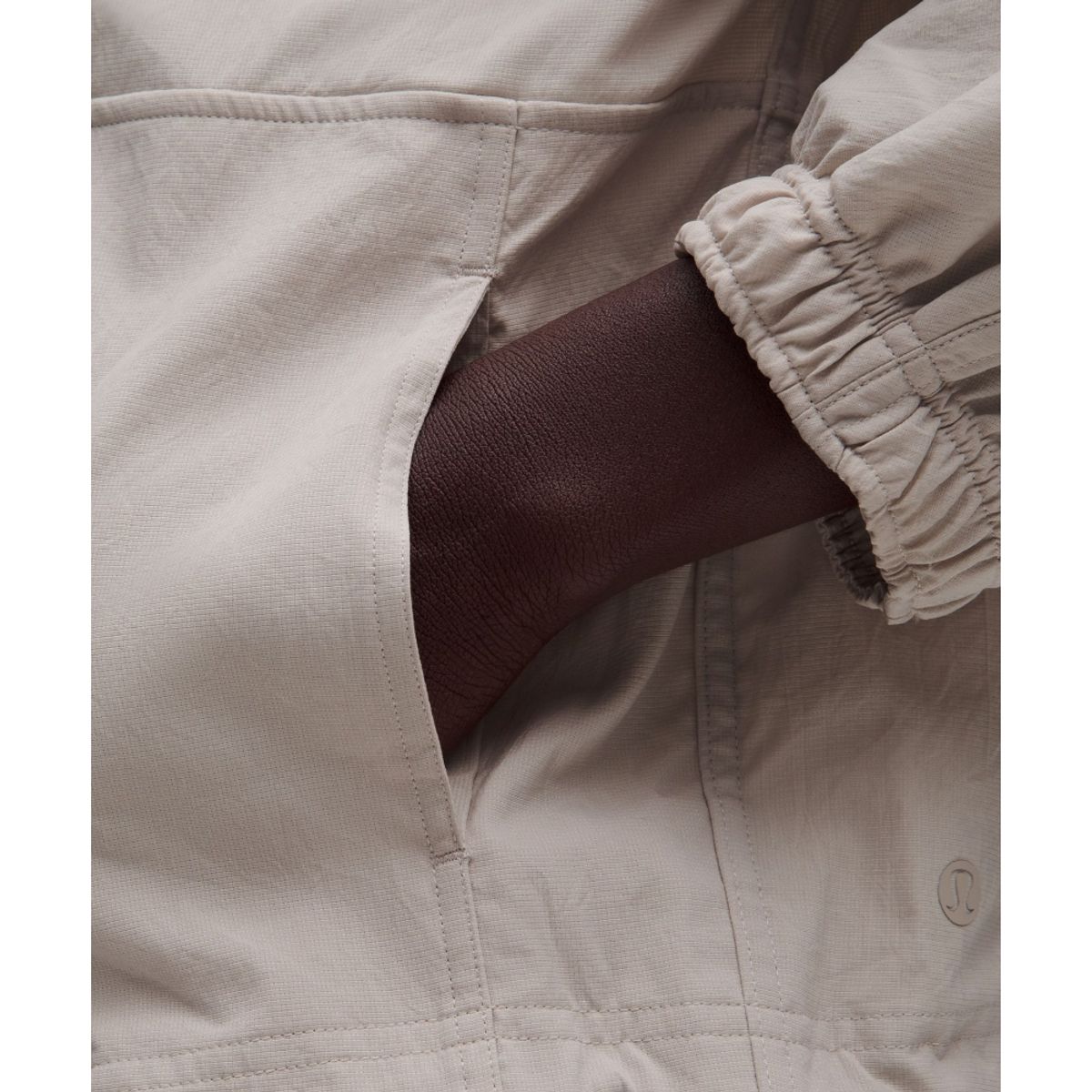 룰루레몬(LULULEMON) Ultralight WovenAir 재킷  DOWN