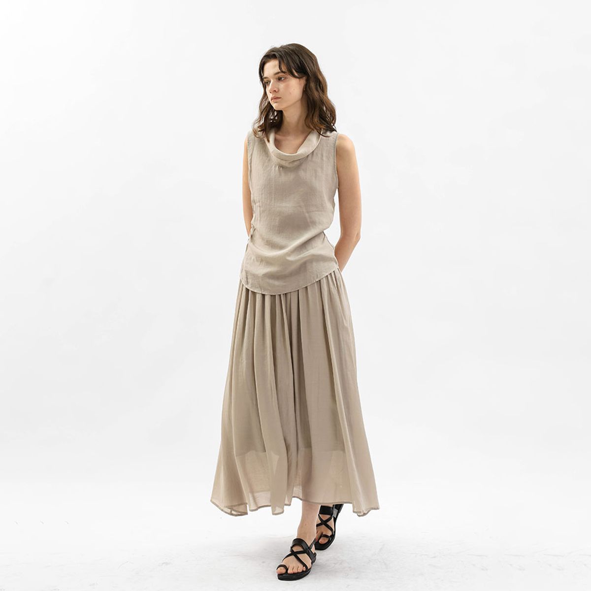 웬스데이딜라잇(WEDNESDAY DELIGHT) WD_Drape neck vest and midi skirt set_GRAY