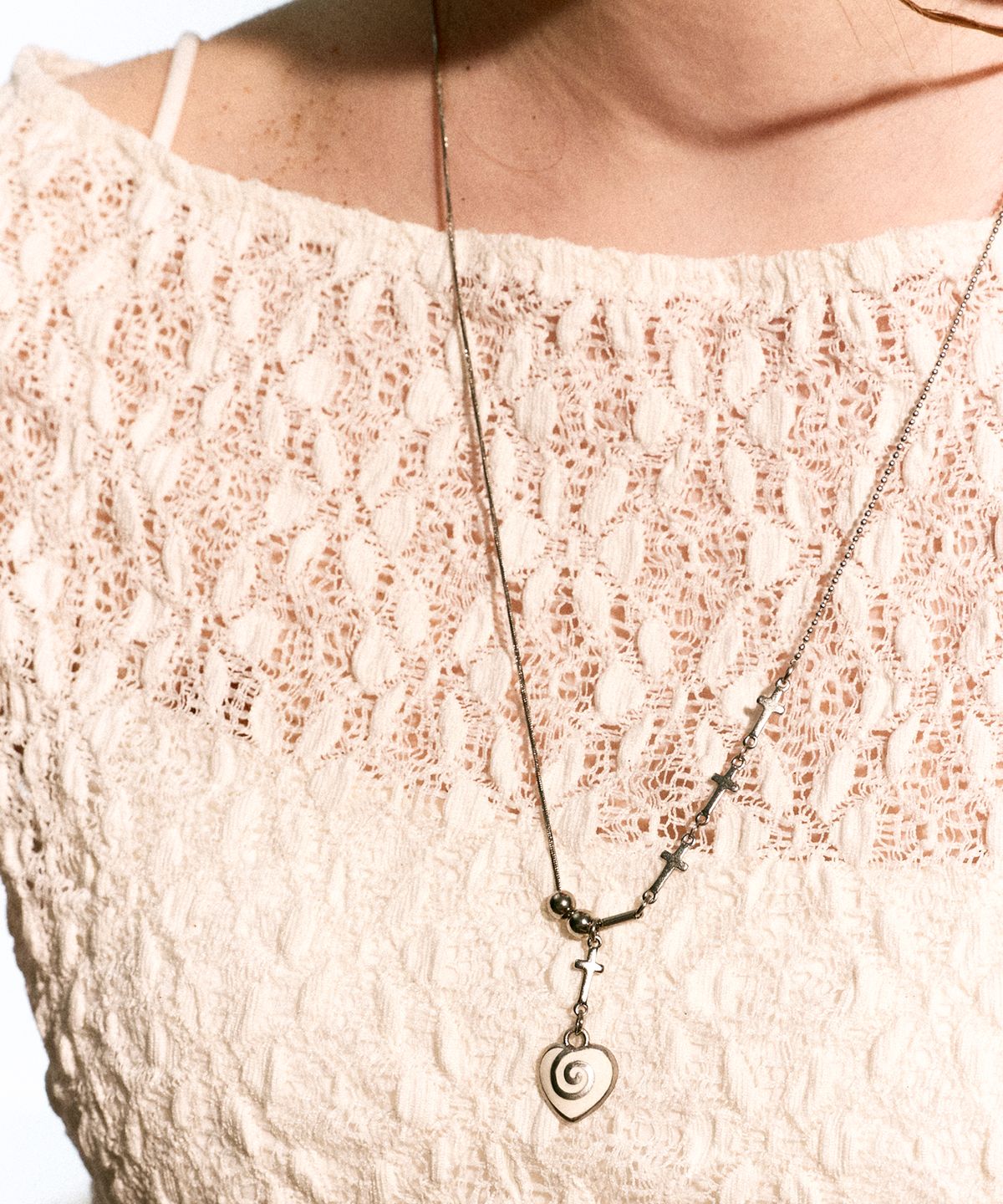 엔프프(NFF) heartmaze necklace-white