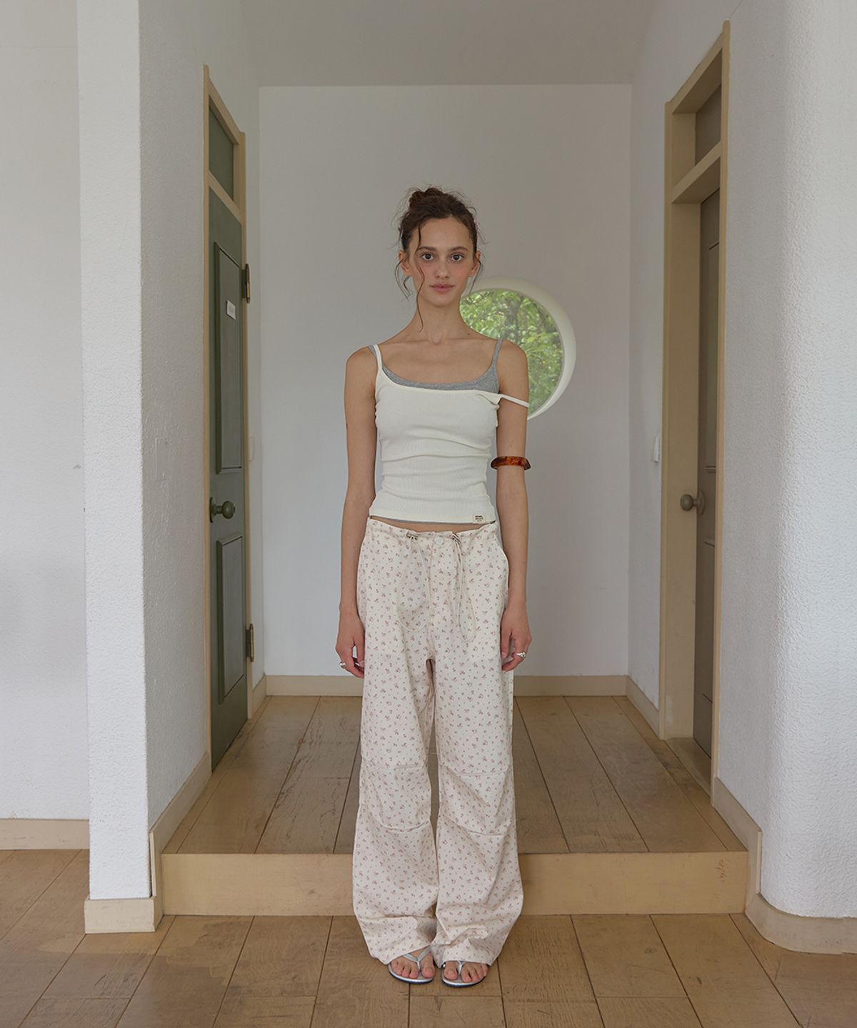 어패럴아카이브(APPAREL ARCHIVE) Muse floral string pants - Ivory