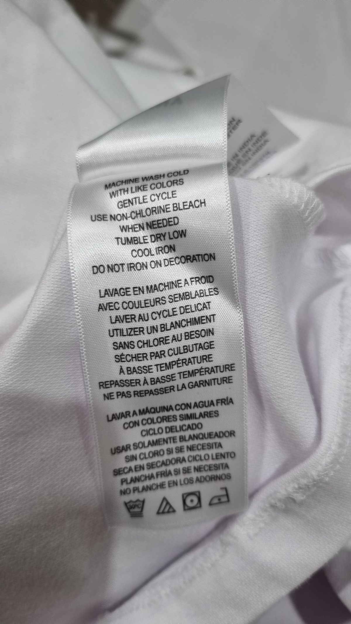 디케이엔와이(DKNY) 반소매 티셔츠 S