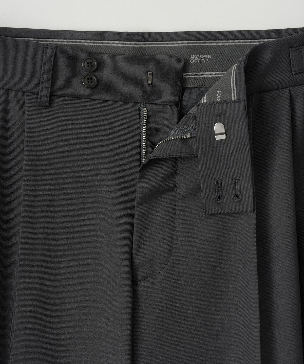 어나더 오피스(ANOTHER OFFICE) [SS] Santiago Slacks Standard Flexible (Graphite)