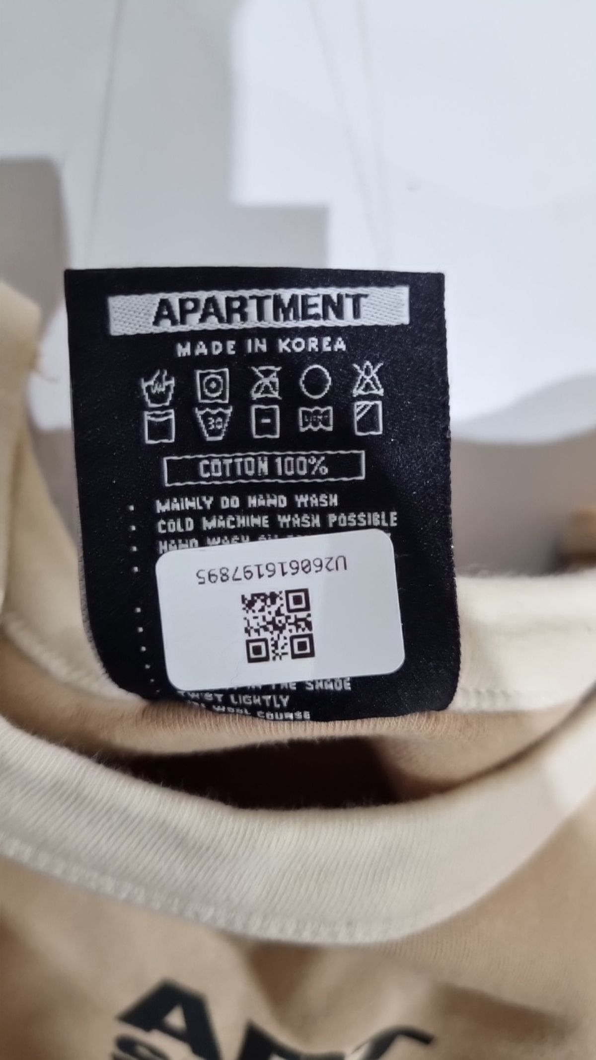 아파트먼트(APARTMENT) 긴소매 티셔츠