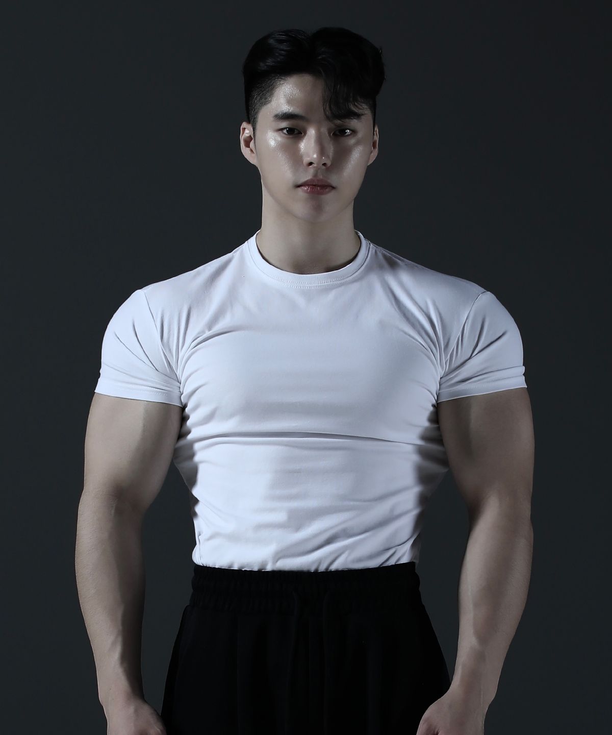 카미드(CARMID) 노블 쉐도우 로고 반팔 [화이트]