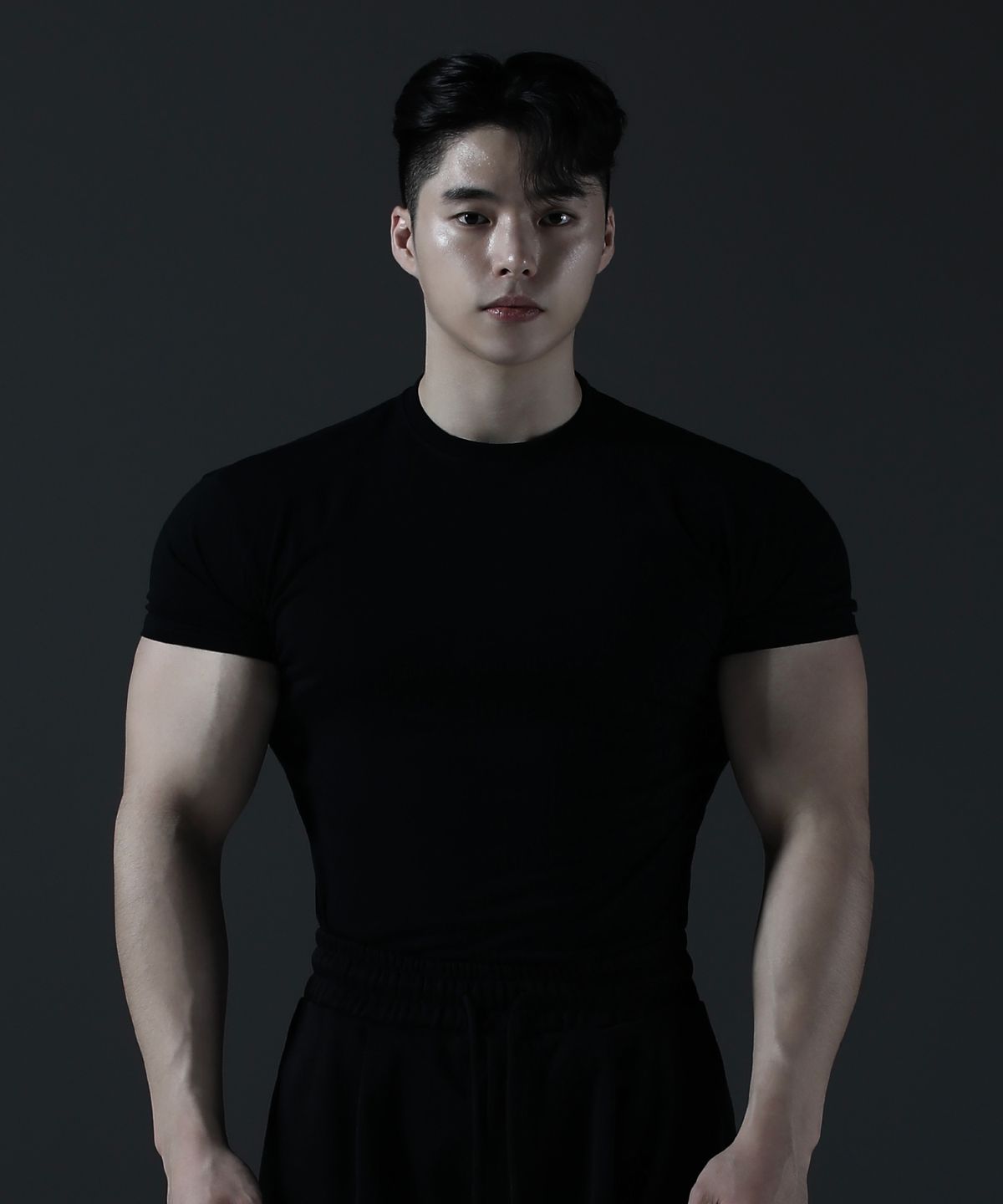 카미드(CARMID) 노블 쉐도우 로고 반팔 [블랙]