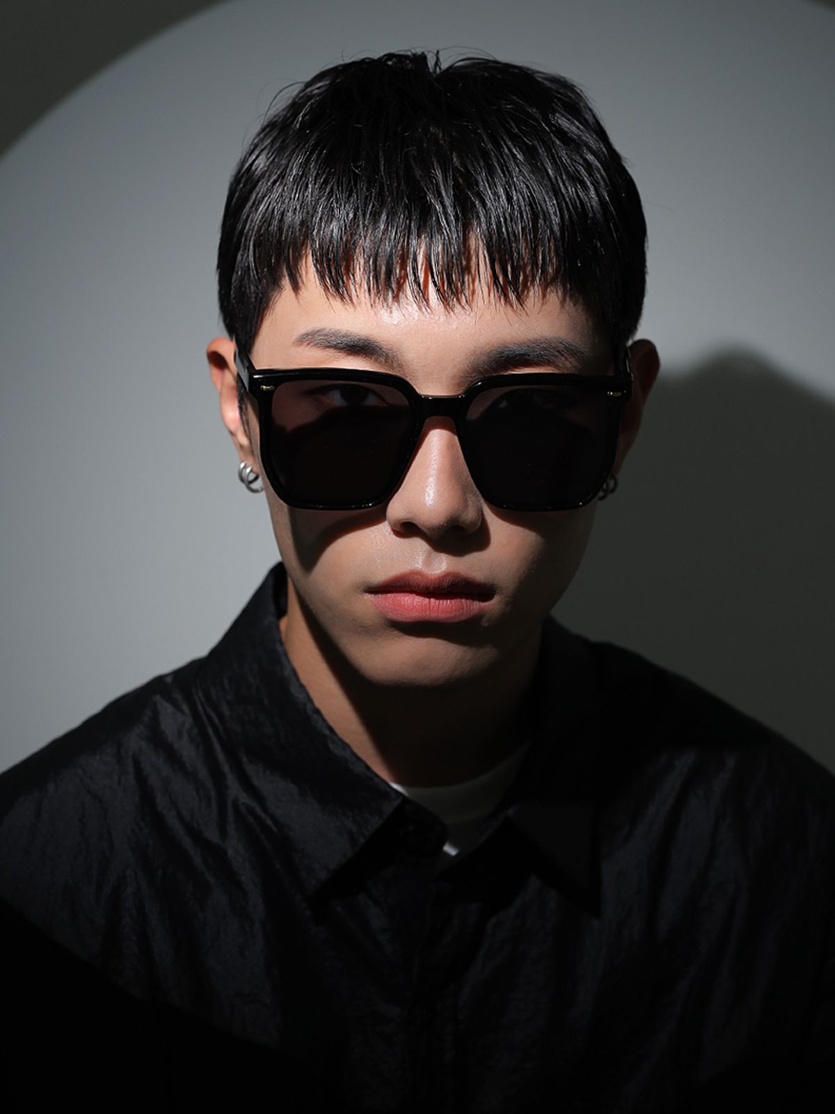 루카디스(LOOKATHIS) LS34 Malaga Black
