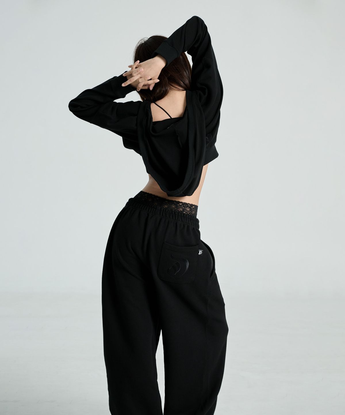 오도어(ODOR) Molly V-neck hoodie - Loose ver.