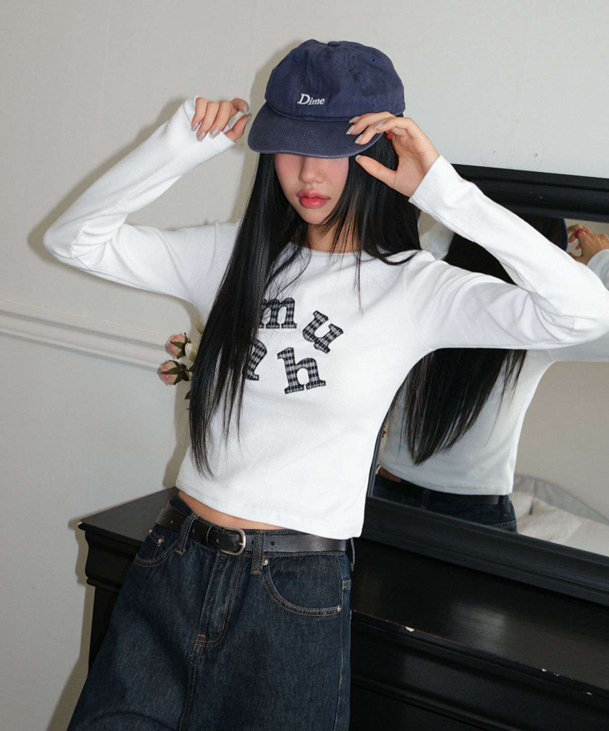 무아무아(MUAHMUAH) 더블체크 패치 긴팔티 [화이트]