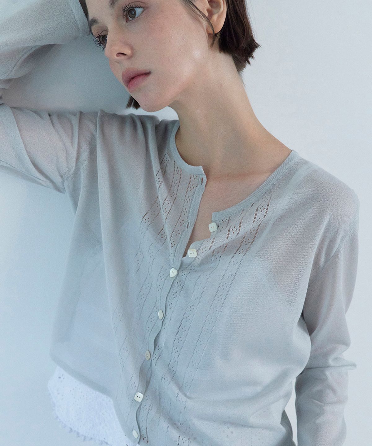 베이비블루니들즈(BABYBLUENEEDLES) Glossy Crochet Knit Cardigan SILVER GREY