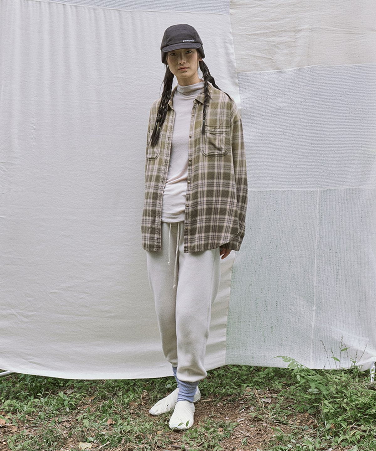 모노크롬(MONOCHROME) mons banding pants (light beige)