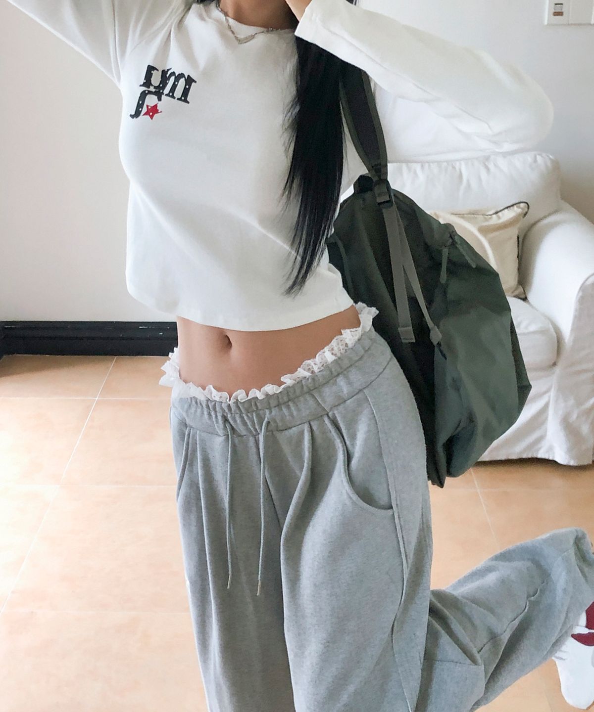 무아무아(MUAHMUAH) 레이스 웨스트 와이드 밴딩팬츠 [그레이]
