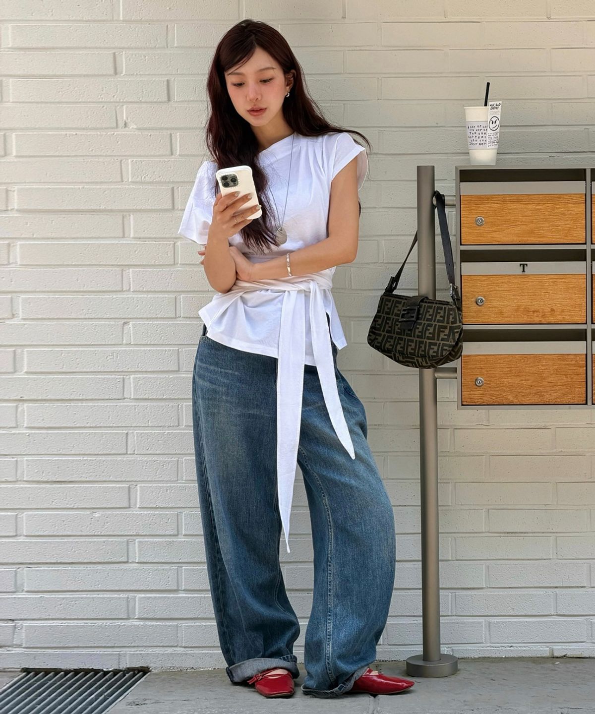 올리브 데 올리브(OLIVE DES OLIVE) 보트넥 셔링 노티드 져지 티셔츠 OW6ME6660