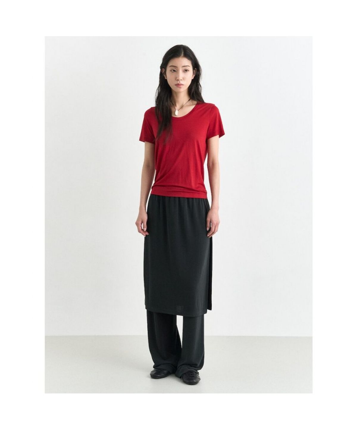 앙개(ANGGAE) Scoop Neck Short Sleeve TShirt  Red