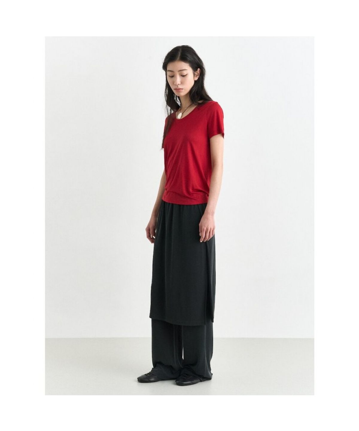 앙개(ANGGAE) Scoop Neck Short Sleeve TShirt  Red