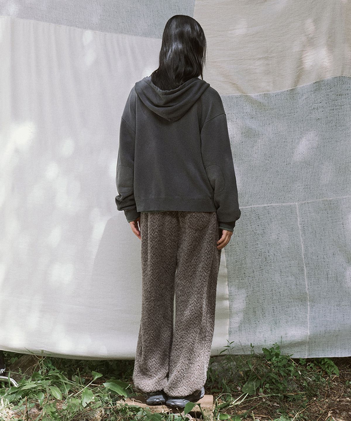 모노크롬(MONOCHROME) alle fleece hooded zip-up (charcoal)