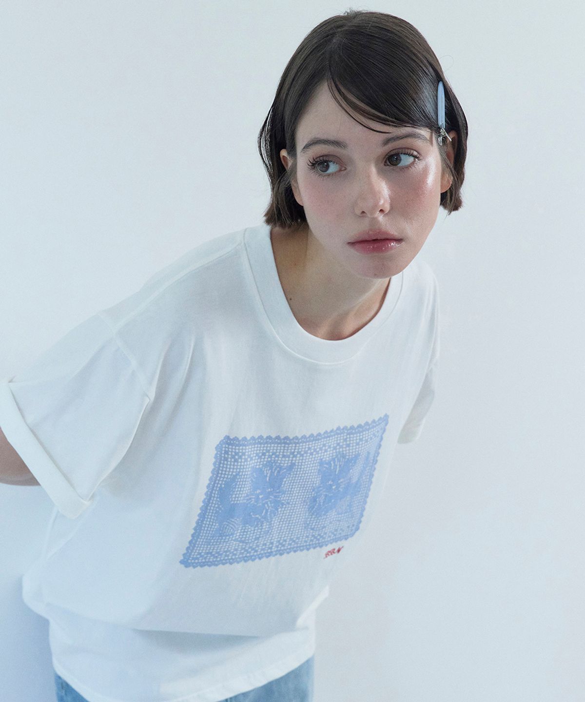 베이비블루니들즈(BABYBLUENEEDLES) Kitten Crochet T-Shirt WHITE