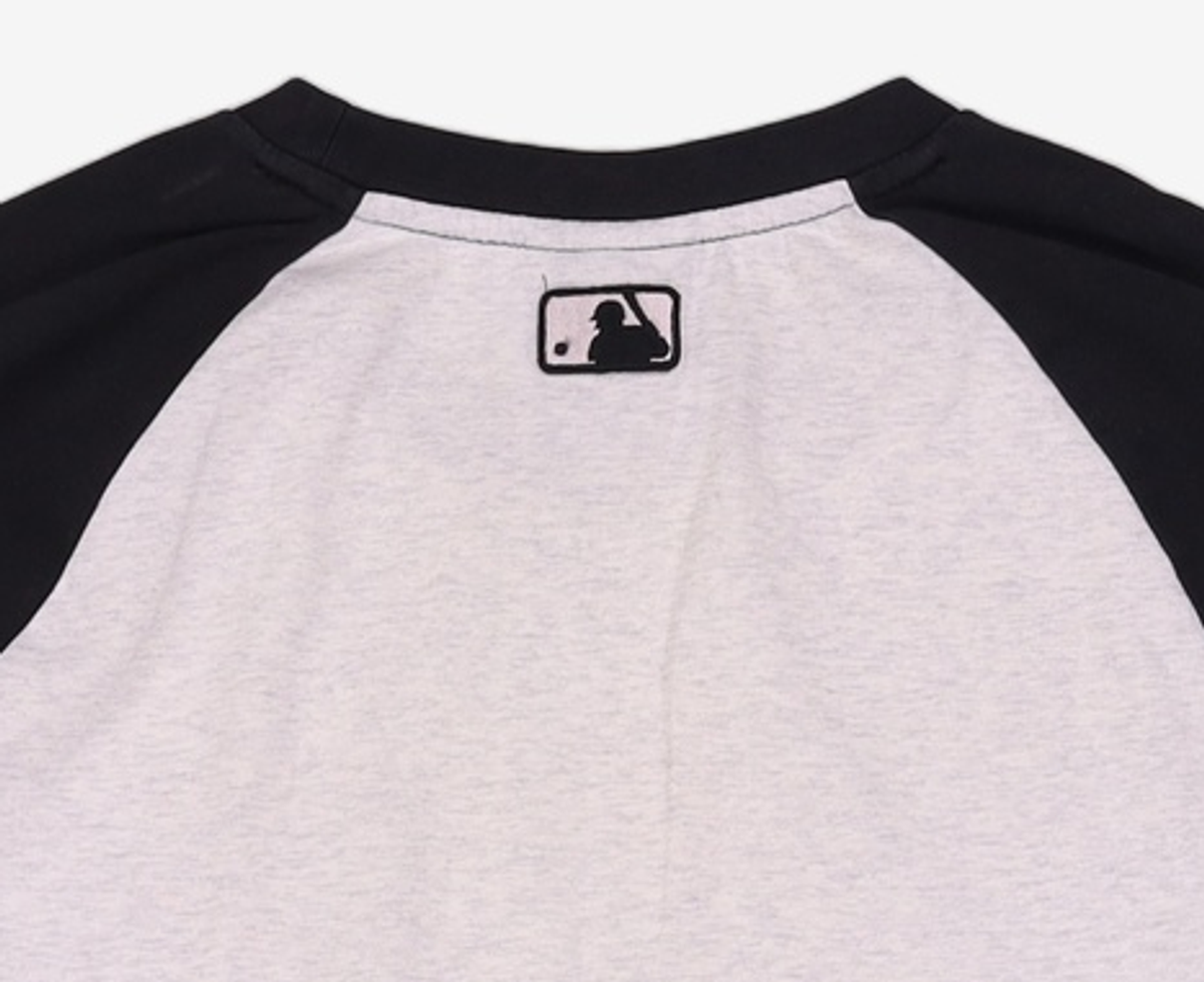 엠엘비(MLB) 긴소매 티셔츠 100
