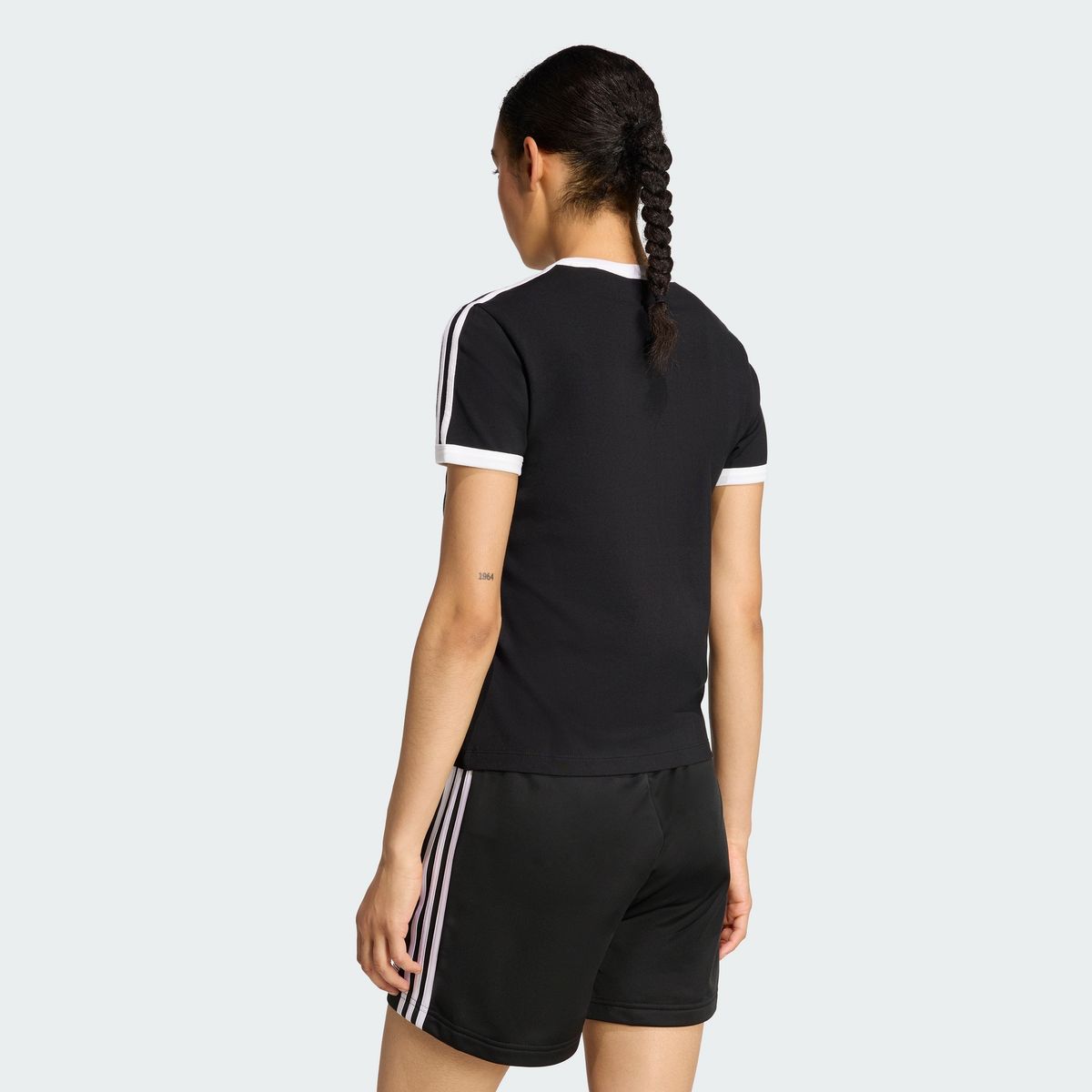 아디다스(ADIDAS) 3-스트라이프 슬림 티 KD7980