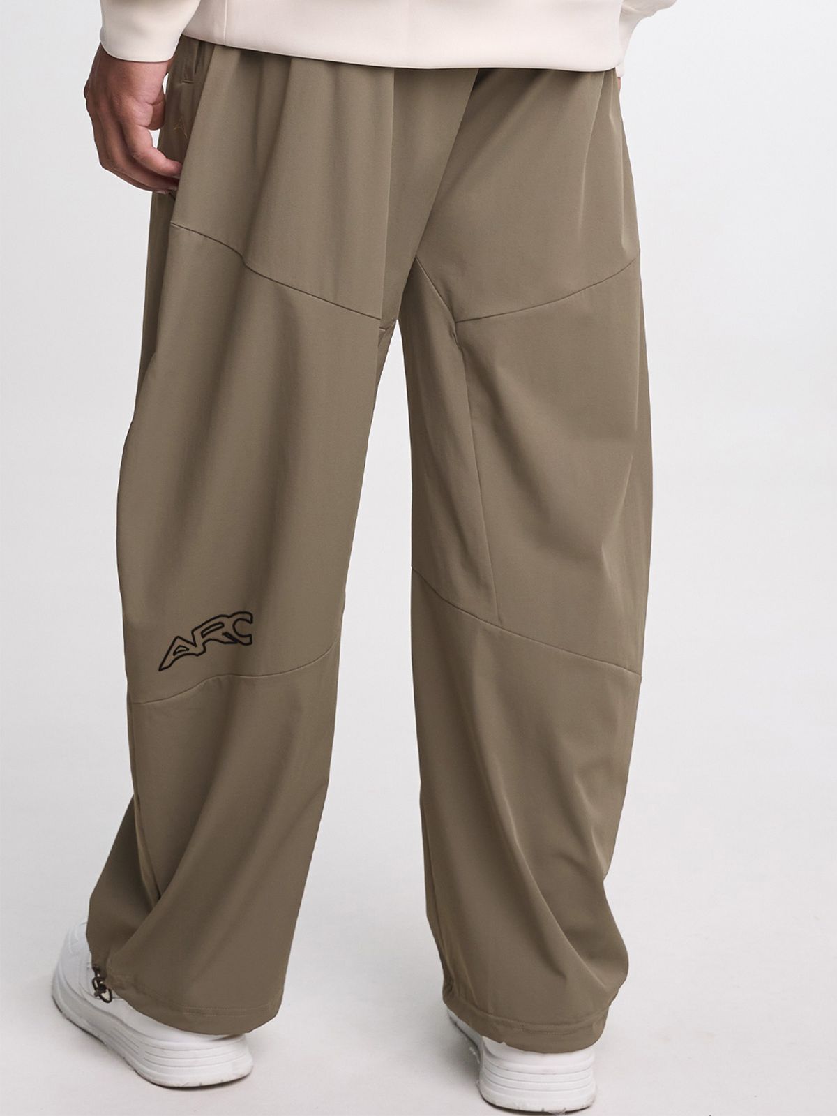 시그마스(SIGMAS) Centered Wide Leg Pant (Taupe)