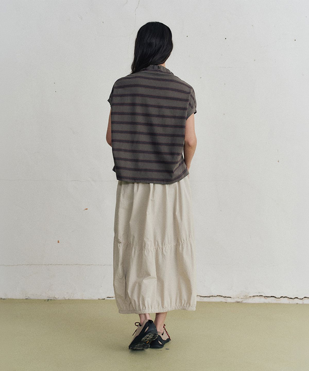 모노크롬(MONOCHROME) iper striped t-shirt (charcoal)
