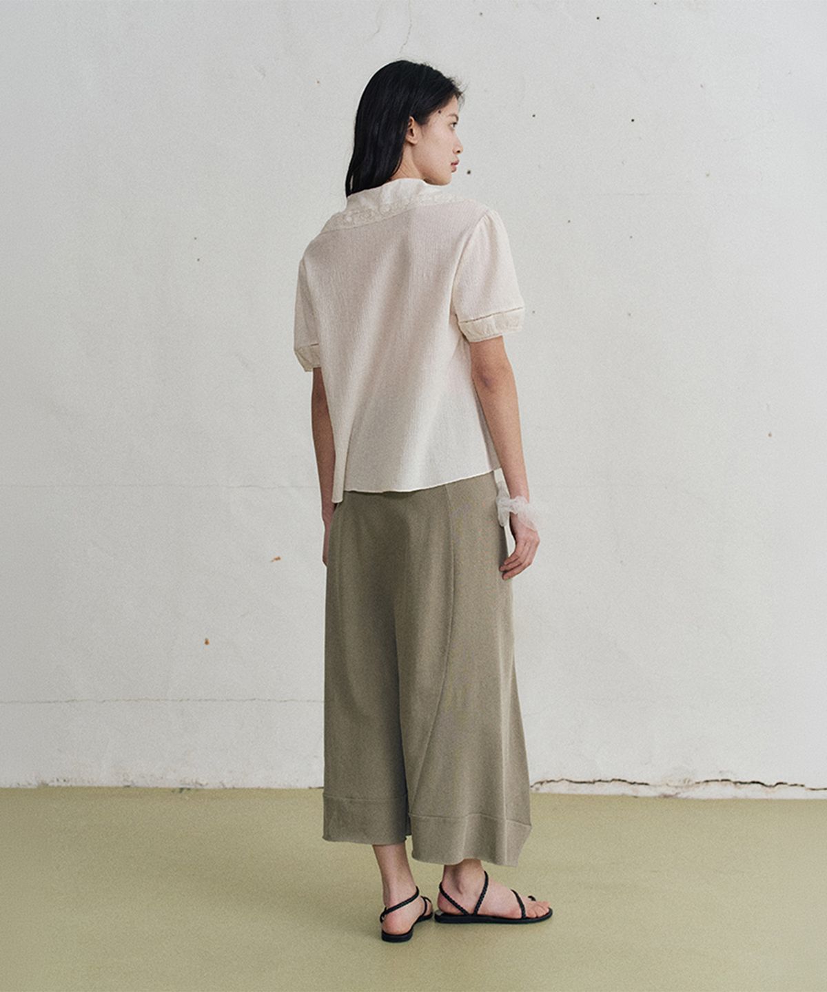 모노크롬(MONOCHROME) griphis cotton blouse (ivory)
