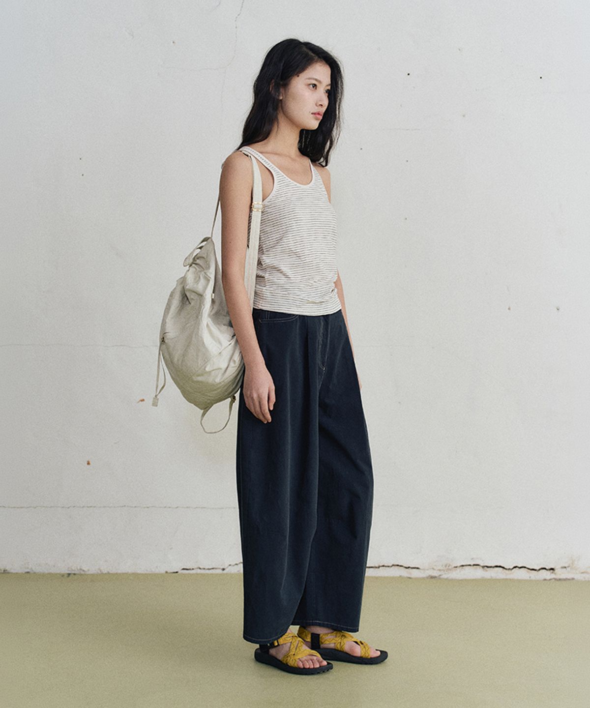 모노크롬(MONOCHROME) cosmy pintuck pants (2color)