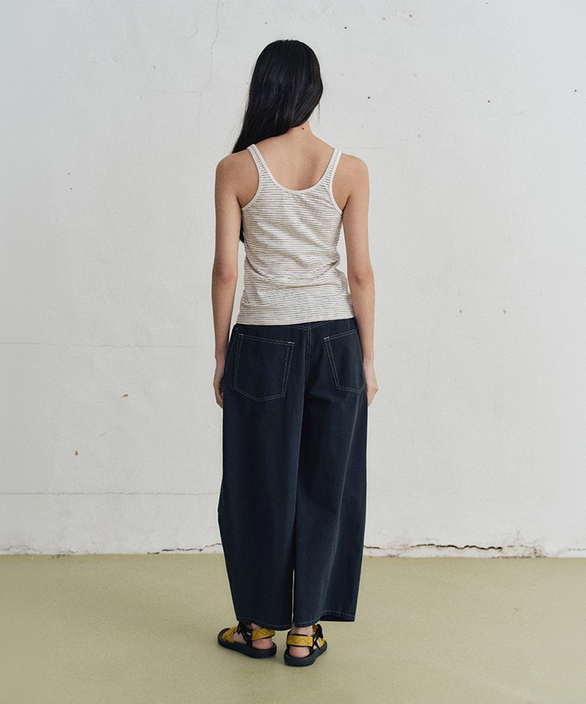 모노크롬(MONOCHROME) cosmy pintuck pants (2color)
