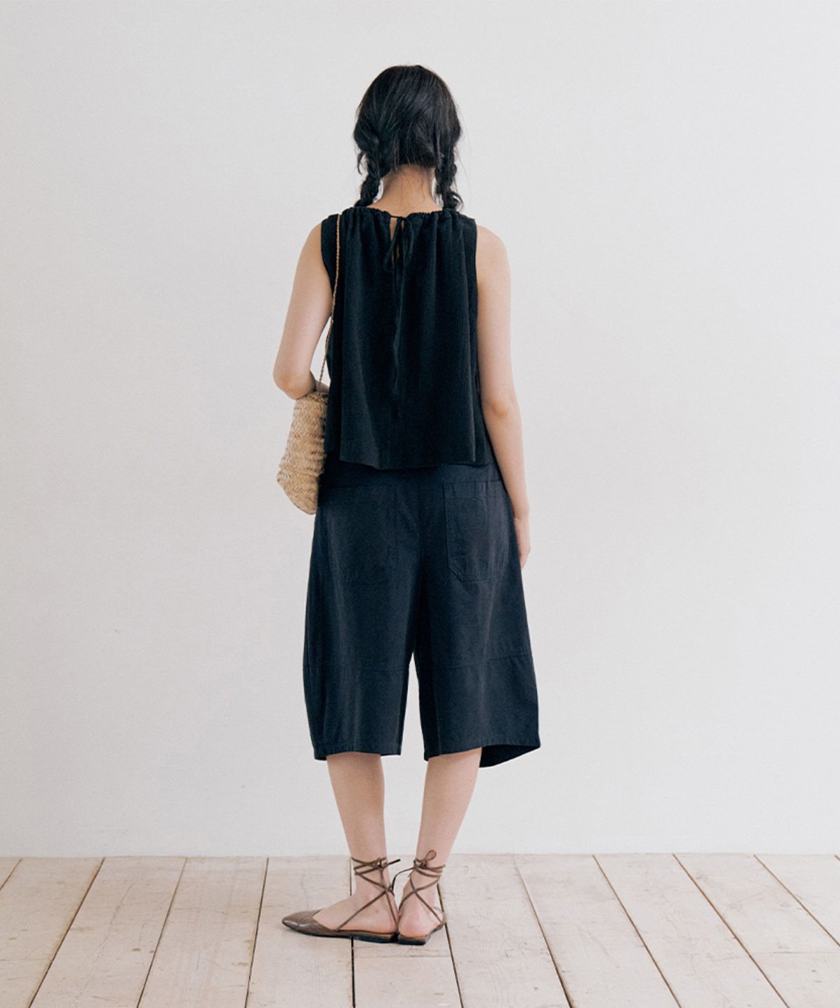 모노크롬(MONOCHROME) mori burmuda pants (2color)