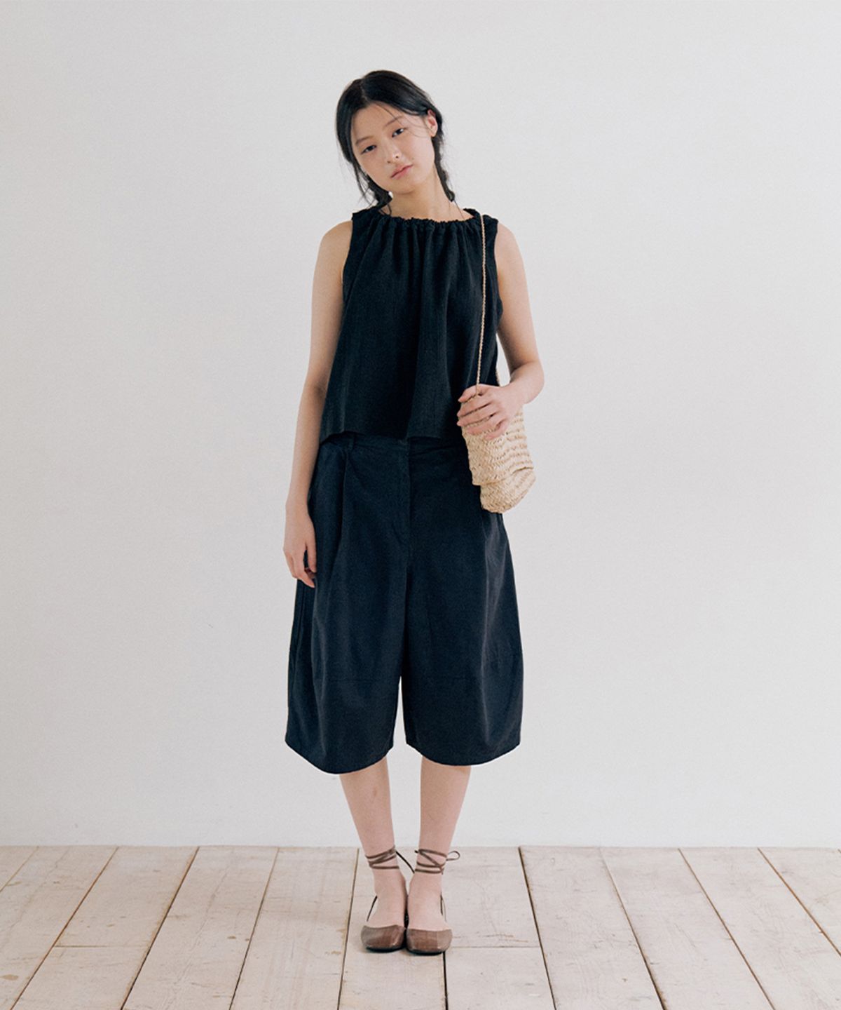 모노크롬(MONOCHROME) mori burmuda pants (2color)
