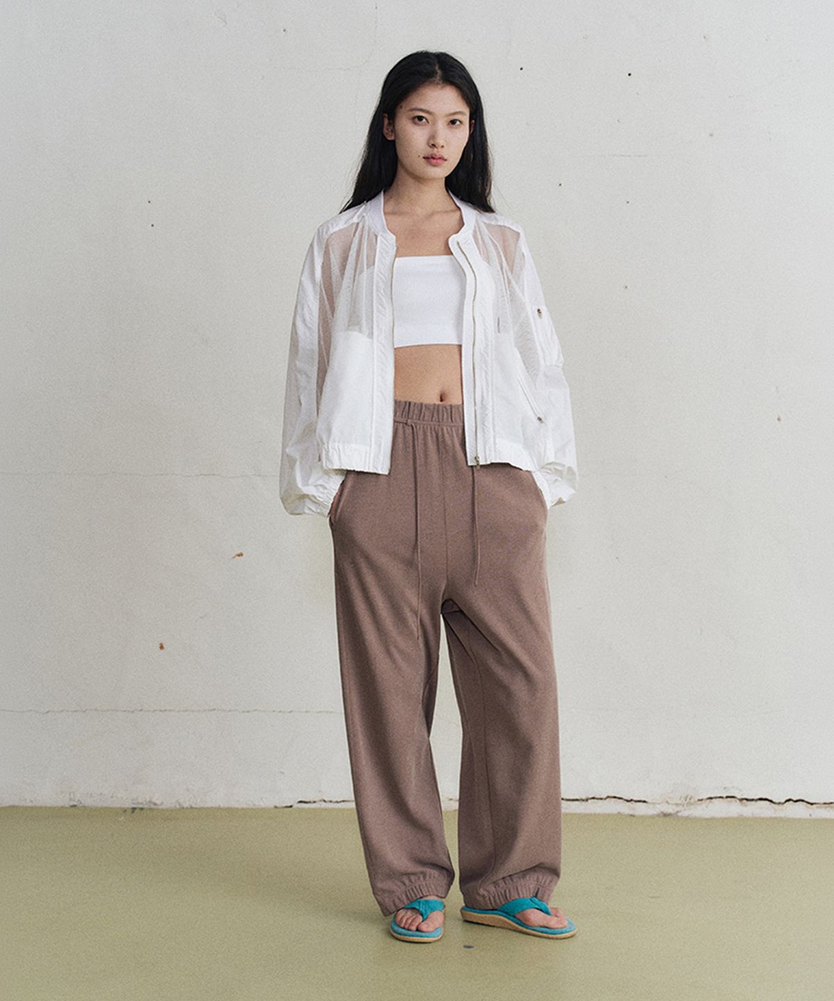 모노크롬(MONOCHROME) ria mesh jumper (white)