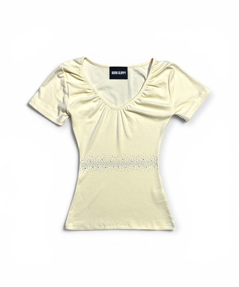 ひっぴ MUSINSA公式 | BORN SLIPPY Crystal Line V Shirring Tee (Yellow)