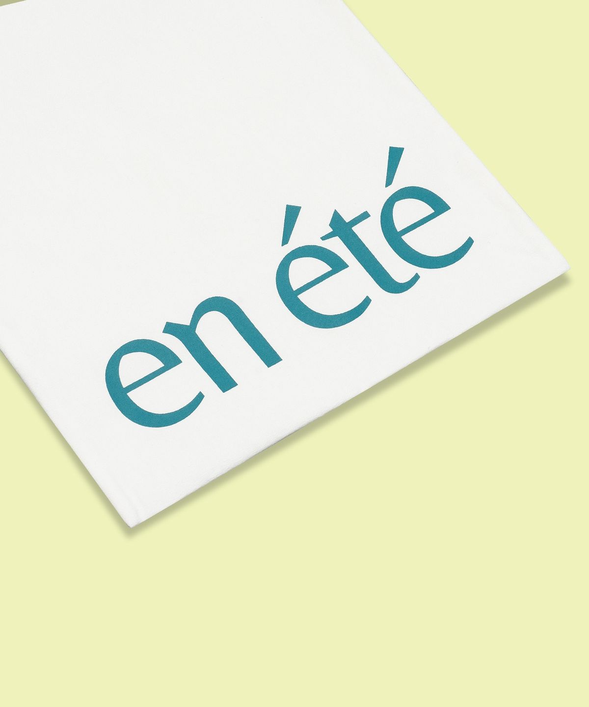 앙에떼(EN ÉTÉ) P023 (오프-화이트/틸 그린 로고)_앙에떼 시즈널 화이트 라인