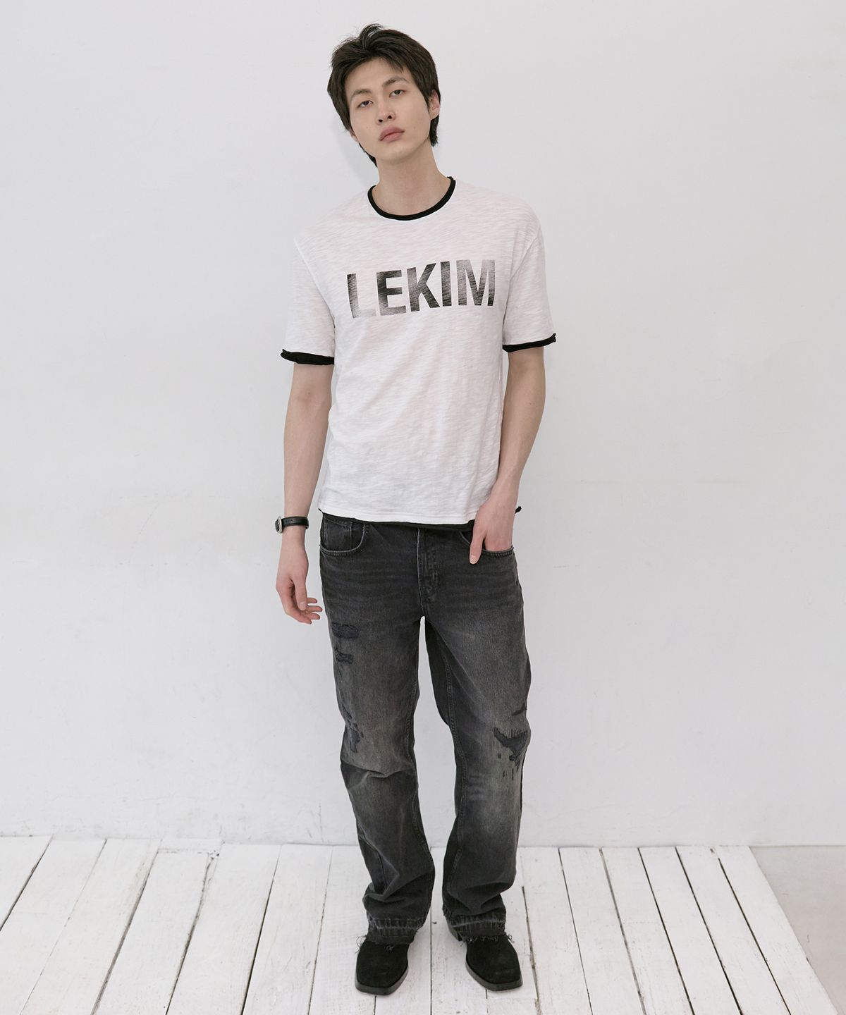 레킴(LEKIM) 레킴 로고 슬럽 티셔츠 (화이트)