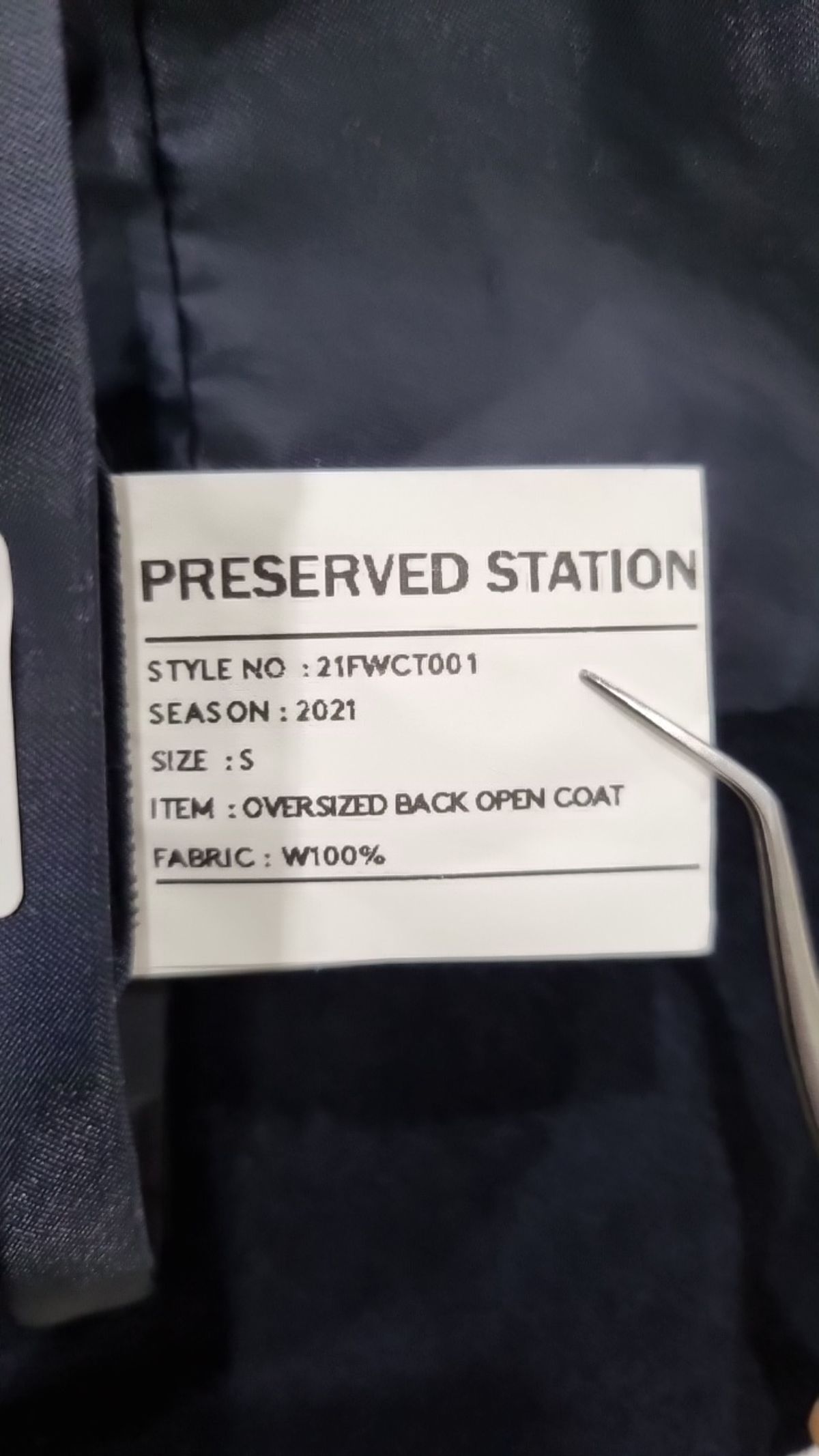 프리저브드 스테이션(PRESERVED STATION) 오버사이즈 백 오픈 코트 (Olive) S