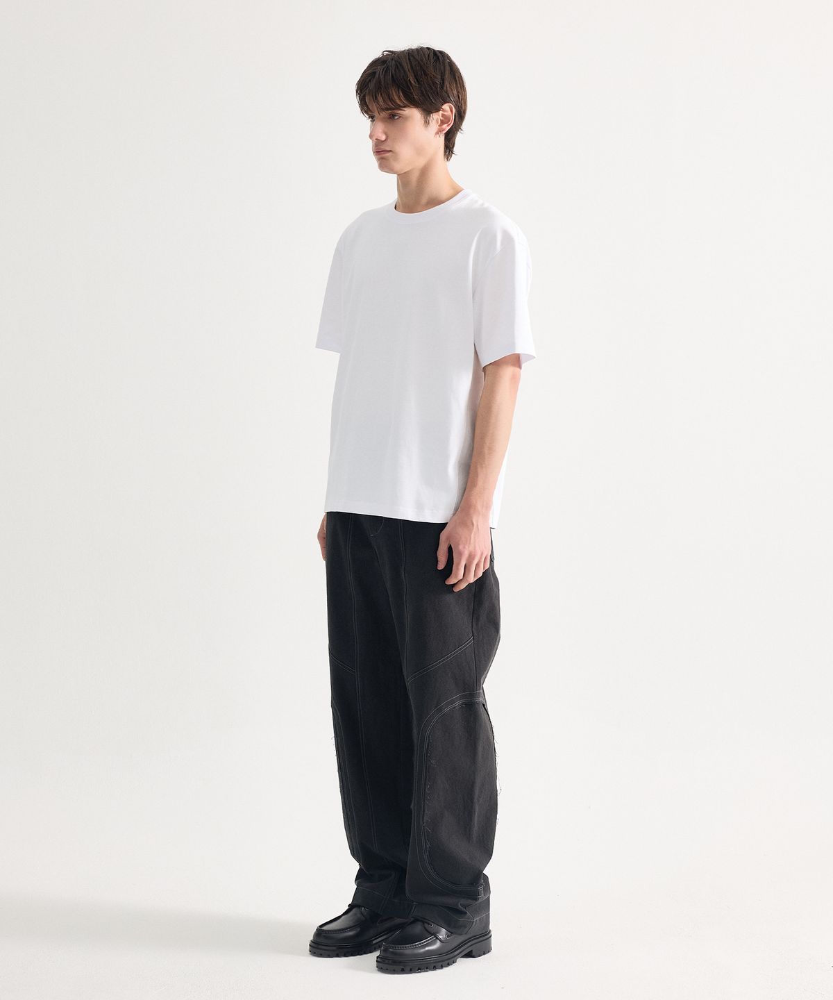 에이치직(H.JIK) Raw-edge Side Panel Trousers - Dusty Black