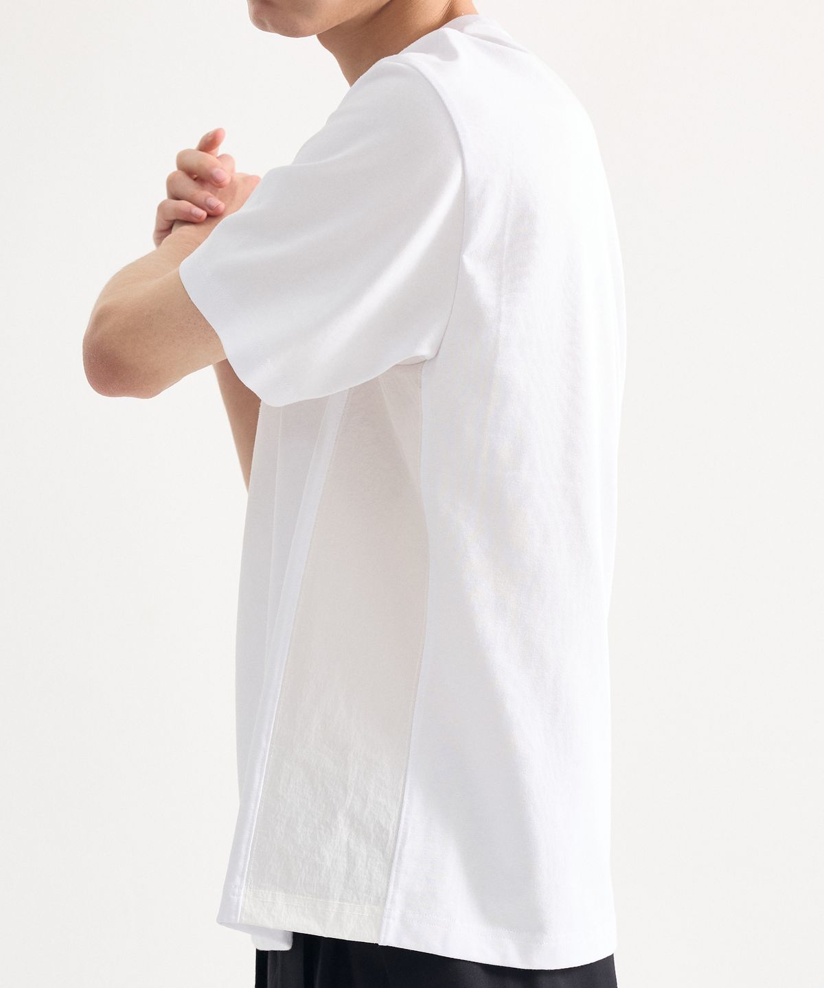 에이치직(H.JIK) Contrast Side Panel T-Shirt - White