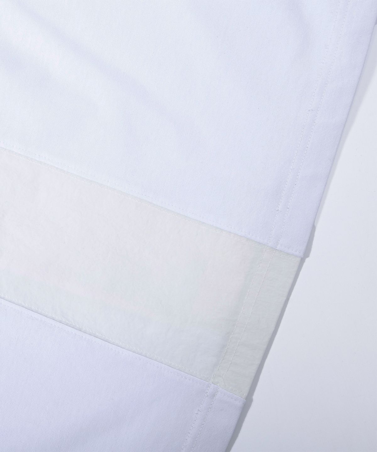 에이치직(H.JIK) Contrast Side Panel T-Shirt - White