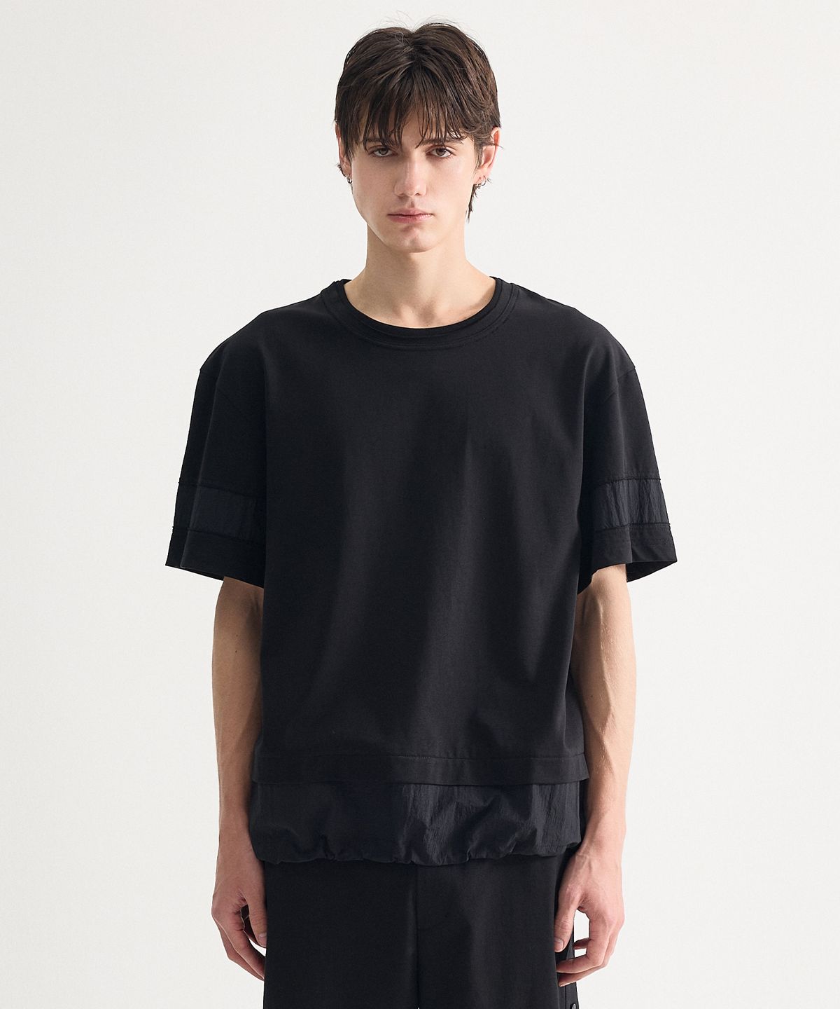 에이치직(H.JIK) Multi Raw-edge Panelled T-shirt-Black