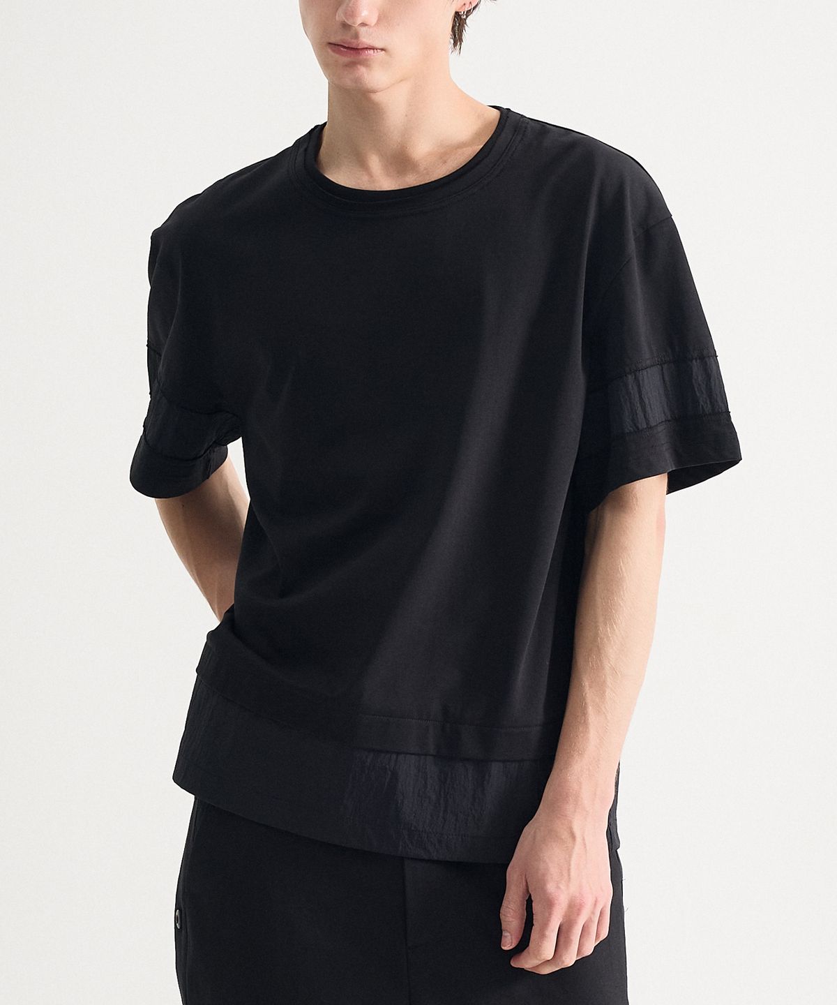 에이치직(H.JIK) Multi Raw-edge Panelled T-shirt-Black