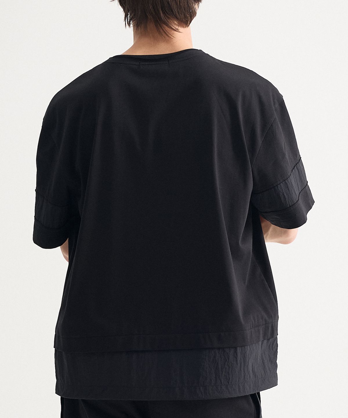에이치직(H.JIK) Multi Raw-edge Panelled T-shirt-Black