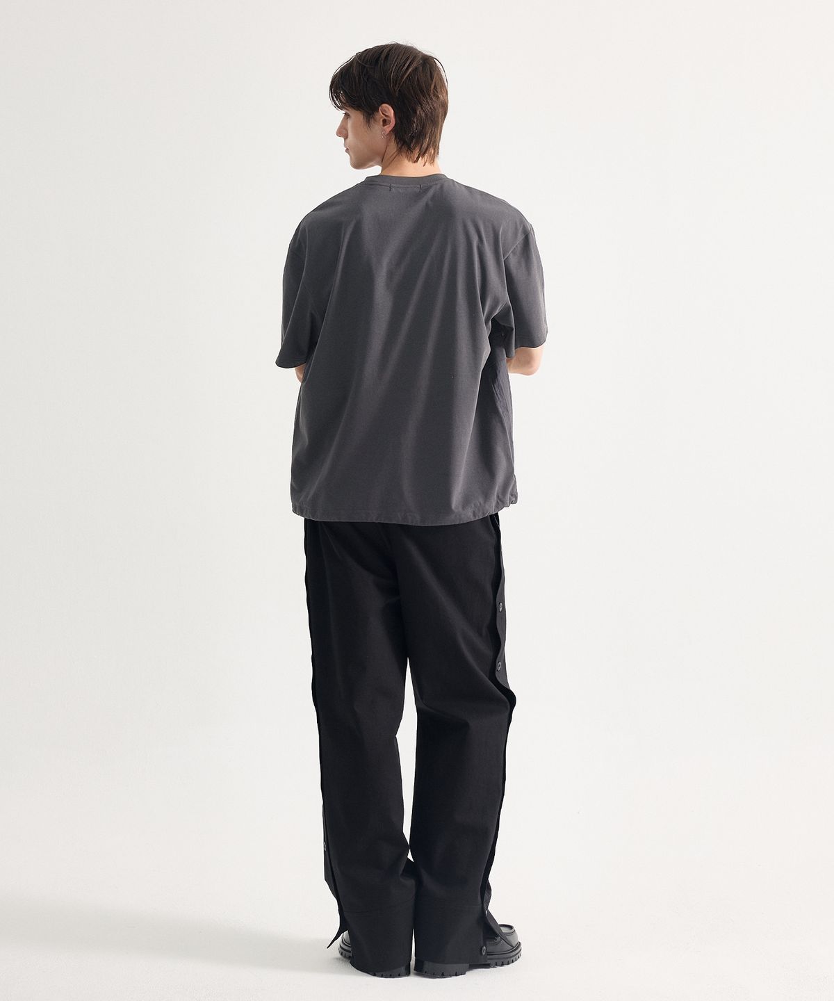 에이치직(H.JIK) Hybrid Utility Panel T-shirt - Gray